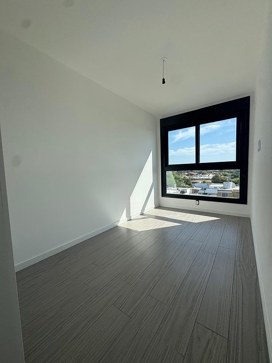 Divino departamento esquinero sobre la rambla con parrillero propio