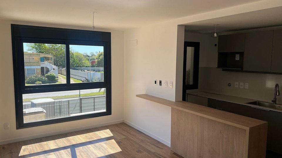 A estrenar, con vista al mar, 2 dormitorios!