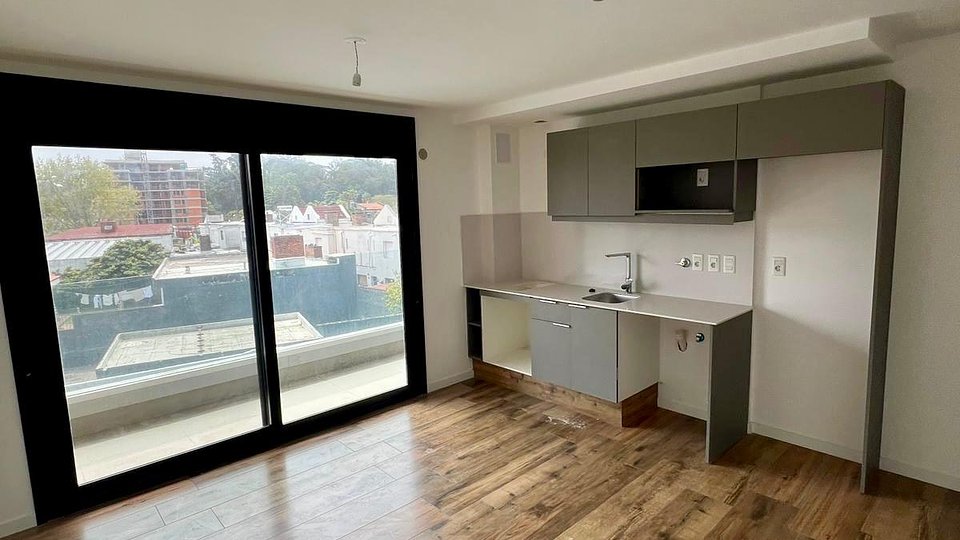 Monoambiente Muy Soleado Con Renta!