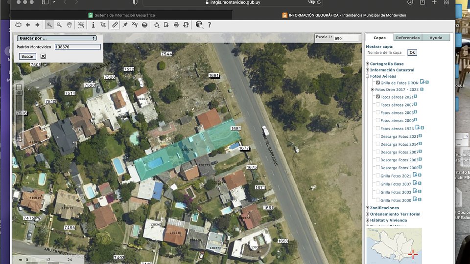 Gran terreno en Carrasco Sur muy cerca de la rambla